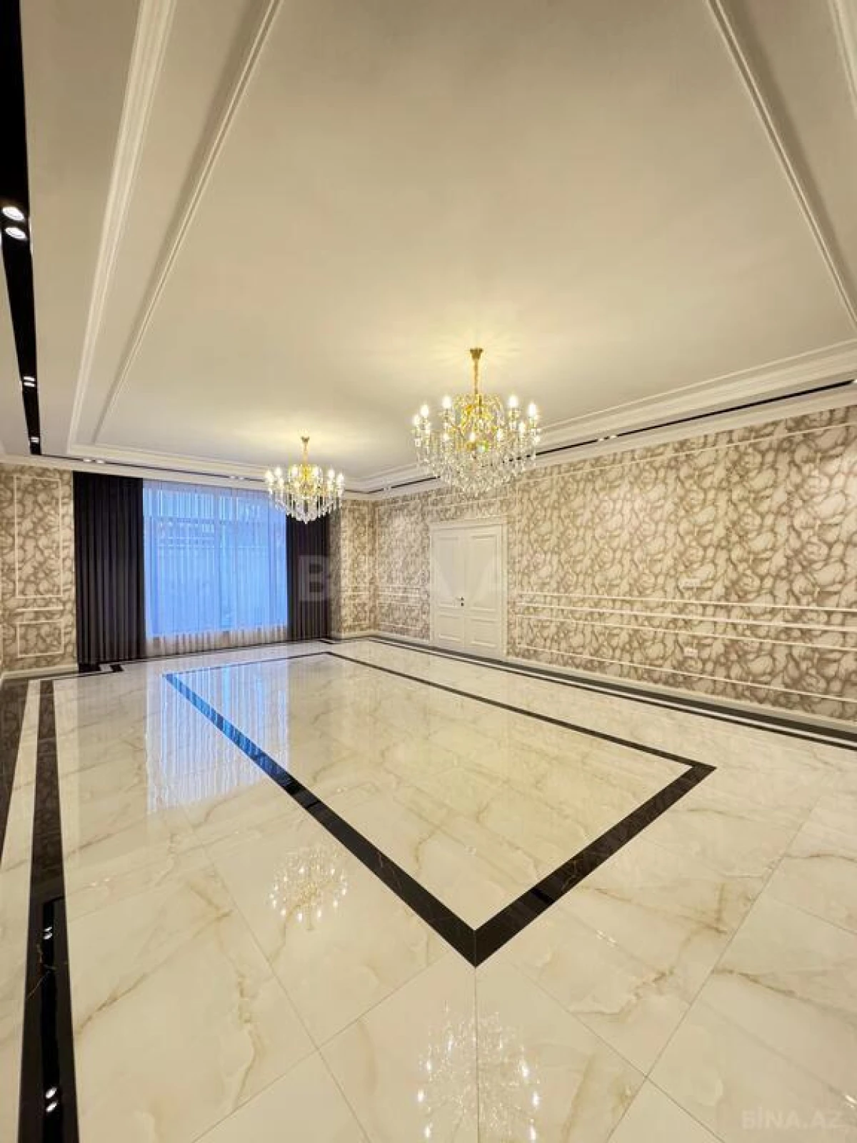 Satılır 7 otaqlı həyət evi 500 m²