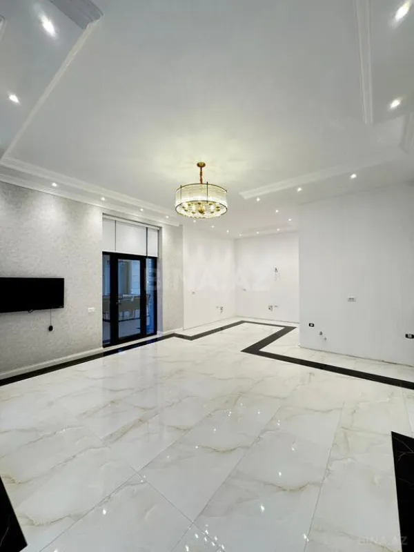 Satılır 7 otaqlı həyət evi 500 m²
