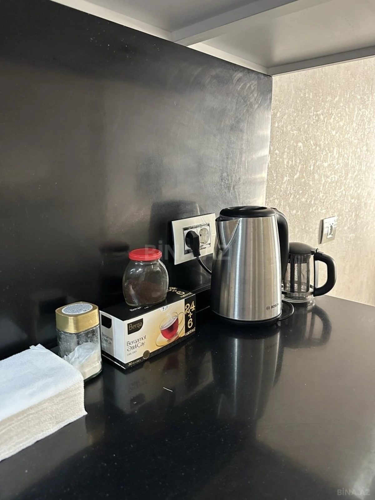 Kirayə verilir 1 otaqlı mənzil 80 m²