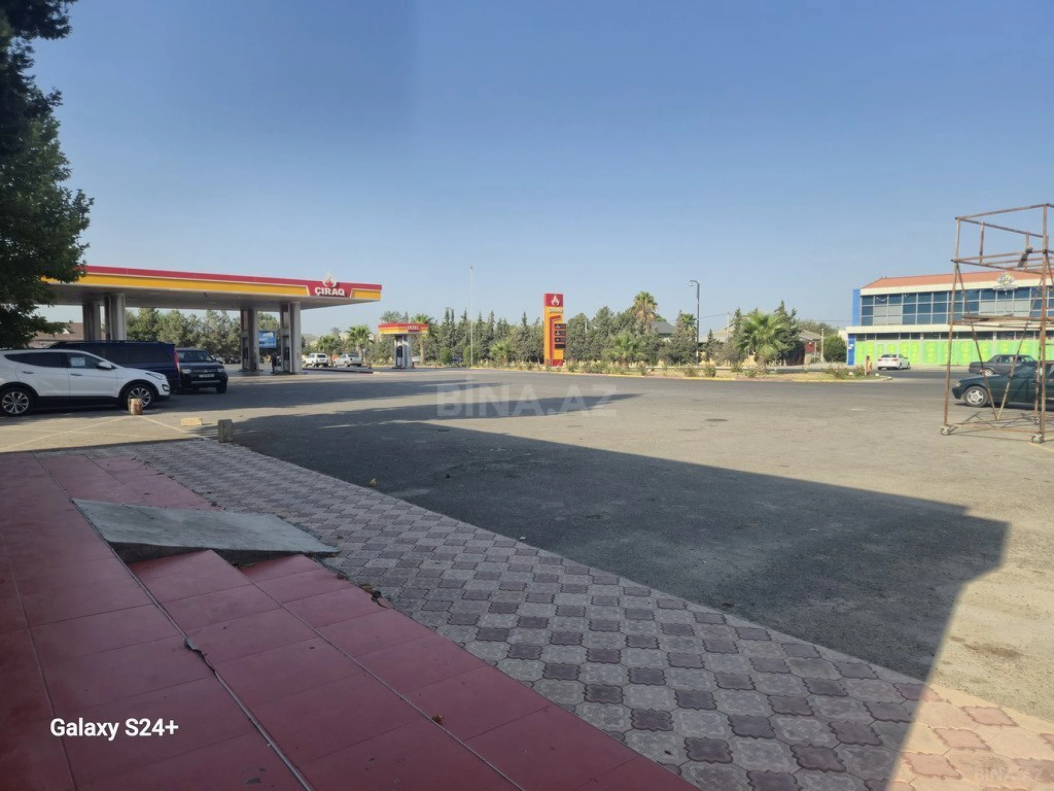 Kirayə verilir obyekt 160 m²