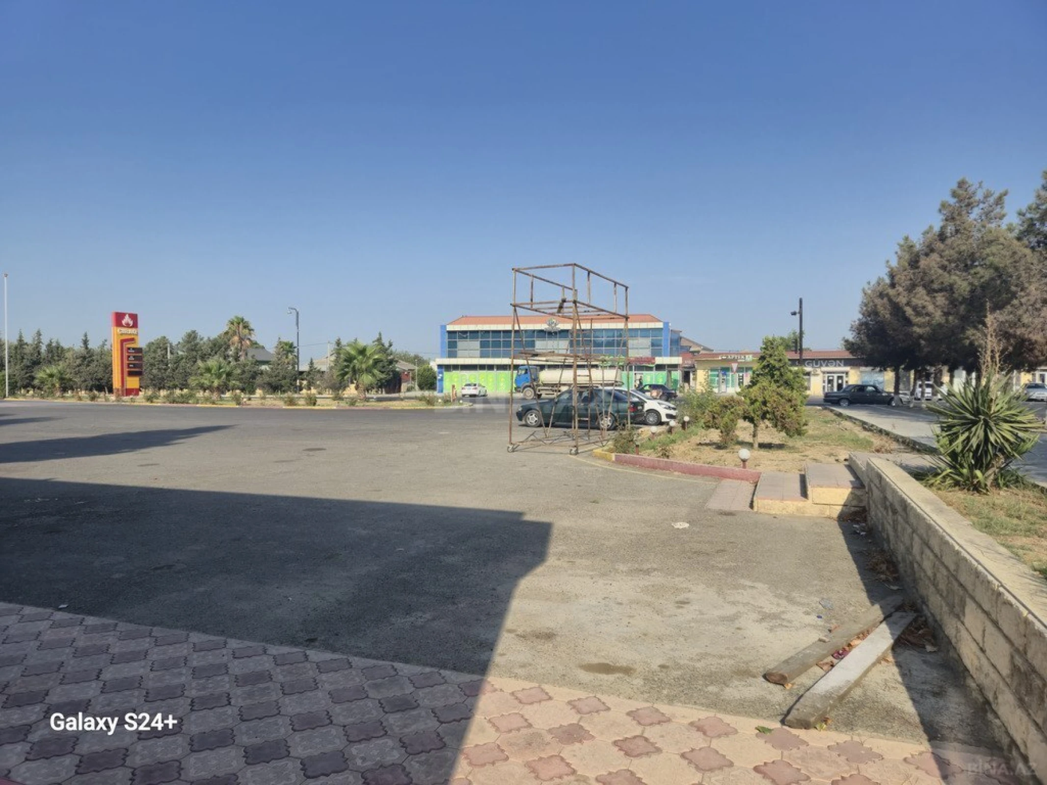 Kirayə verilir obyekt 160 m²