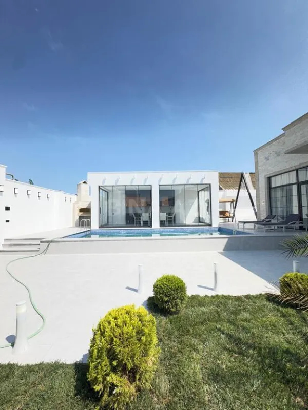 Satılır 4 otaqlı həyət evi 170 m²