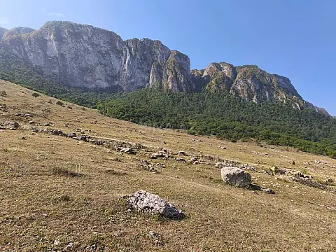 Satılır torpaq sahəsi 12 m²