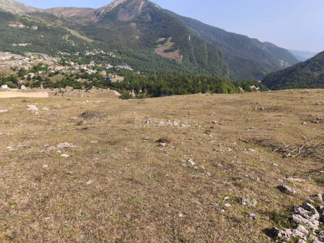 Satılır torpaq sahəsi 12 m²