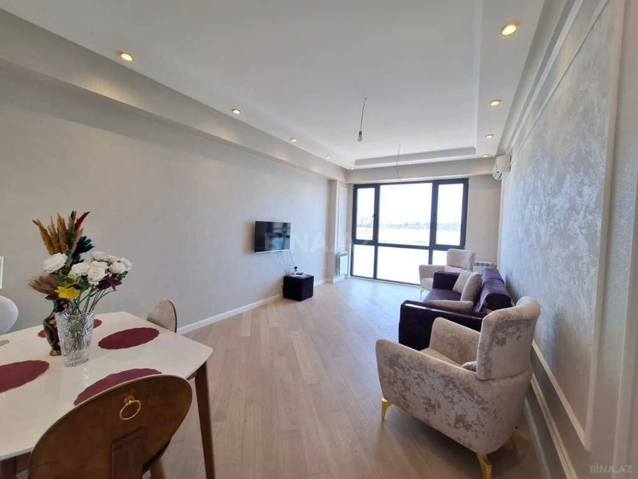 Satılır 3 otaqlı mənzil 96 m²