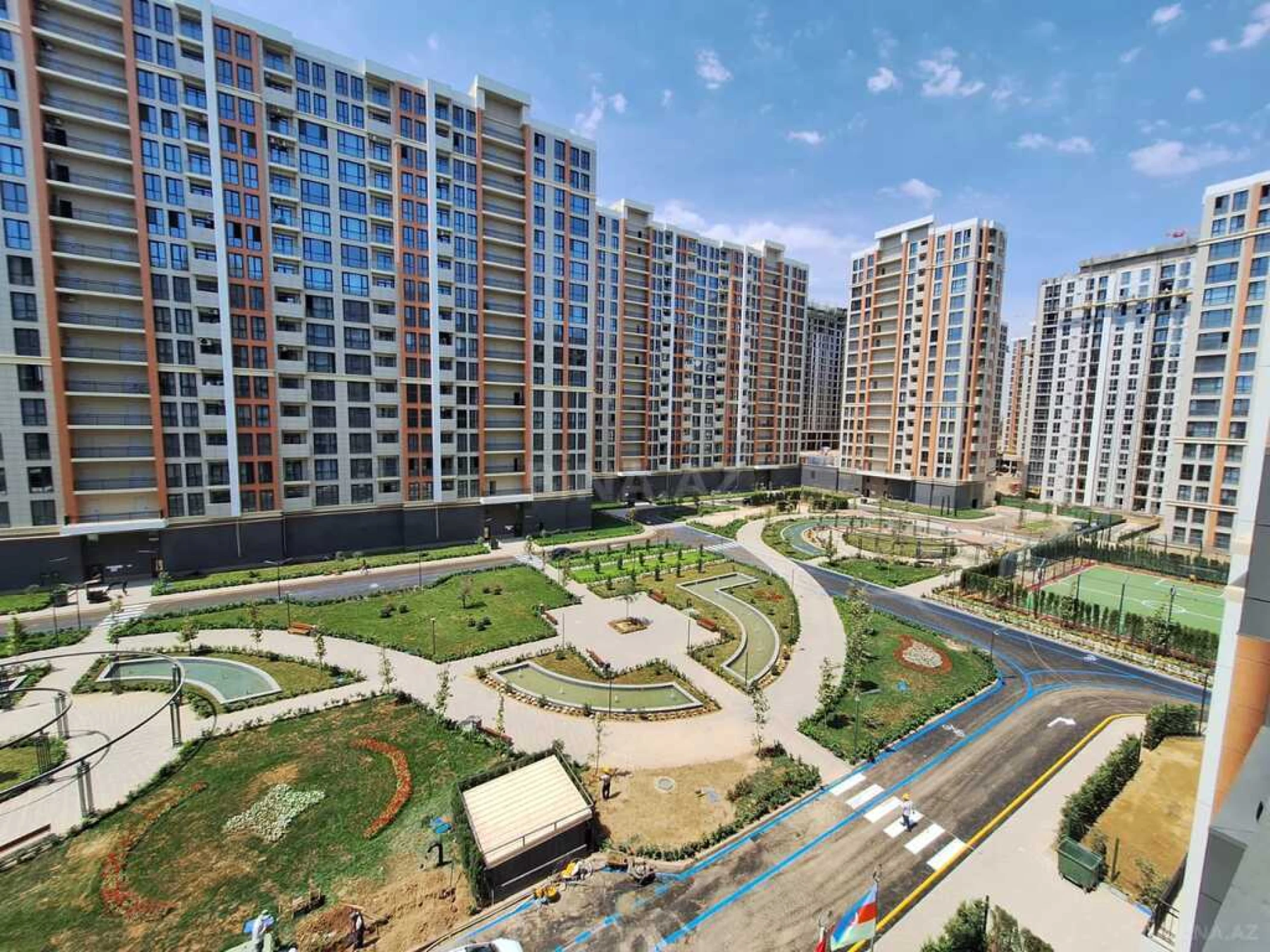 Satılır 3 otaqlı mənzil 96 m²