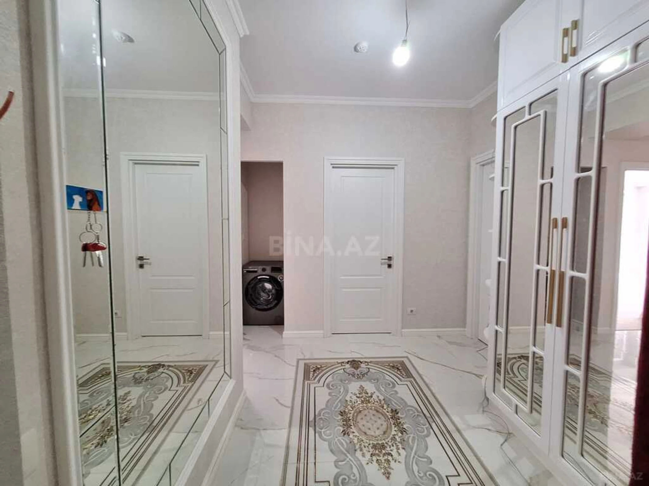 Satılır 3 otaqlı mənzil 96 m²