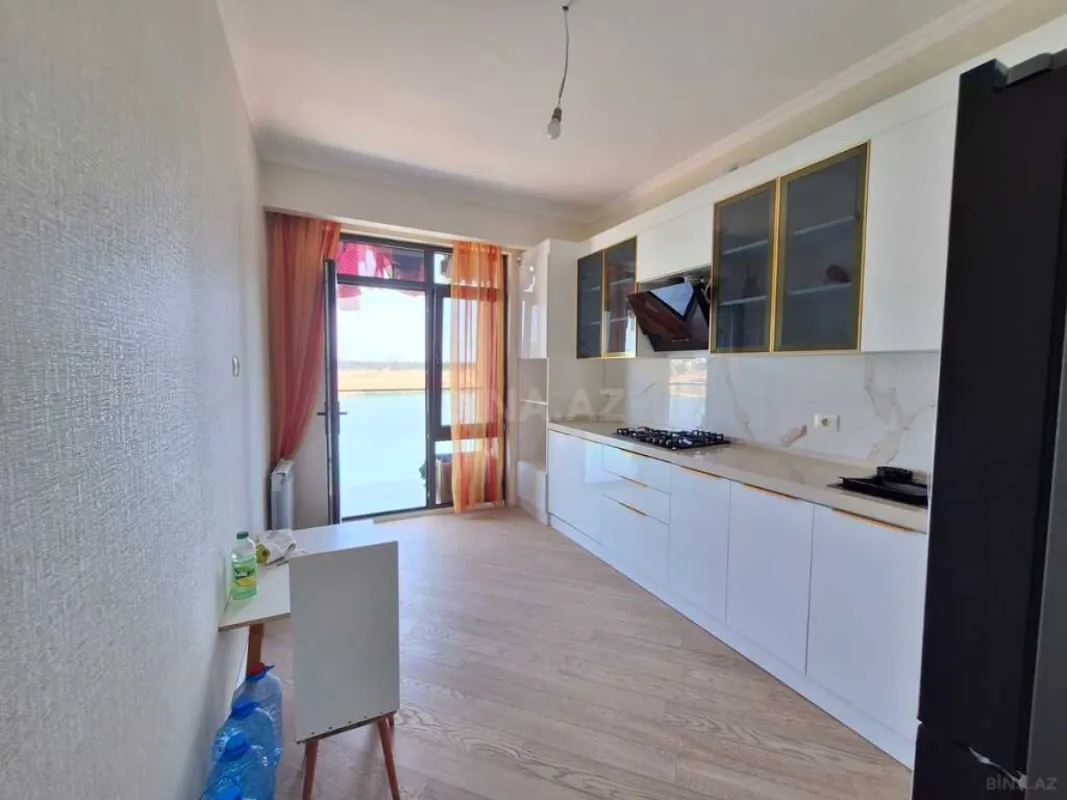 Satılır 3 otaqlı mənzil 96 m²