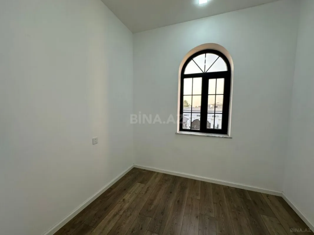 Satılır 6 otaqlı həyət evi 460 m²