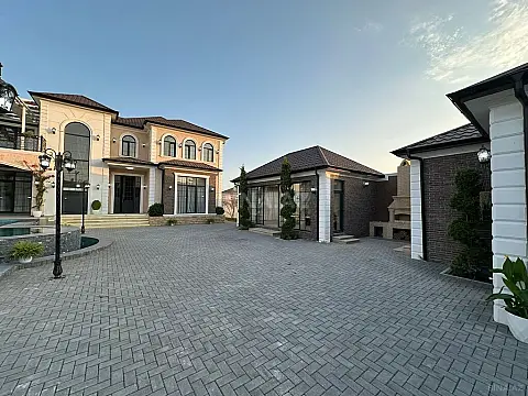 Satılır 6 otaqlı həyət evi 460 m²