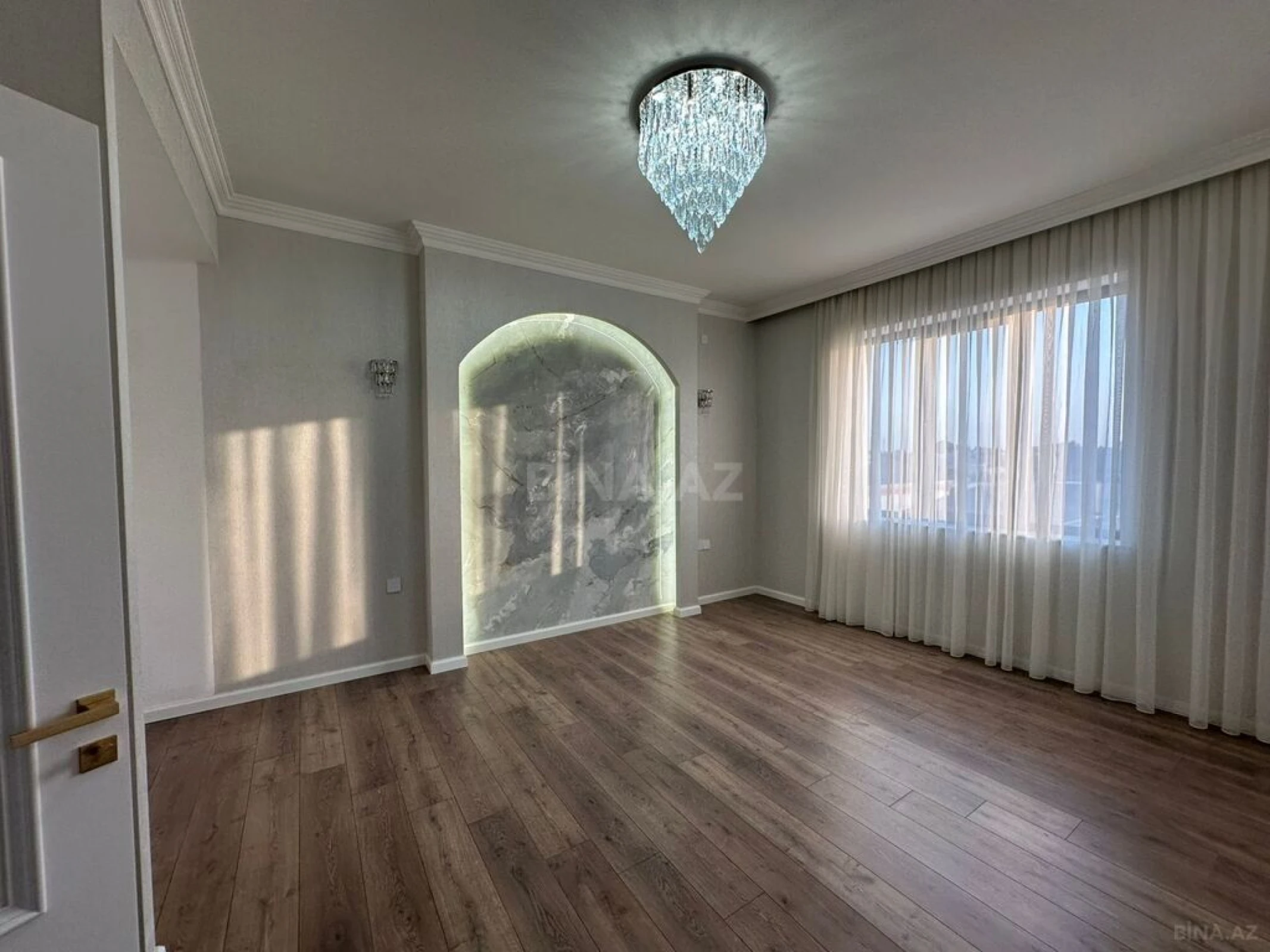 Satılır 6 otaqlı həyət evi 460 m²