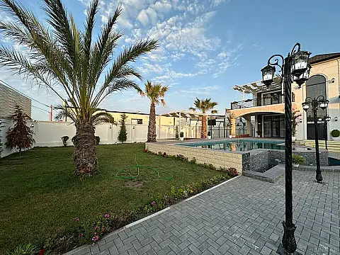 Satılır 6 otaqlı həyət evi 460 m²