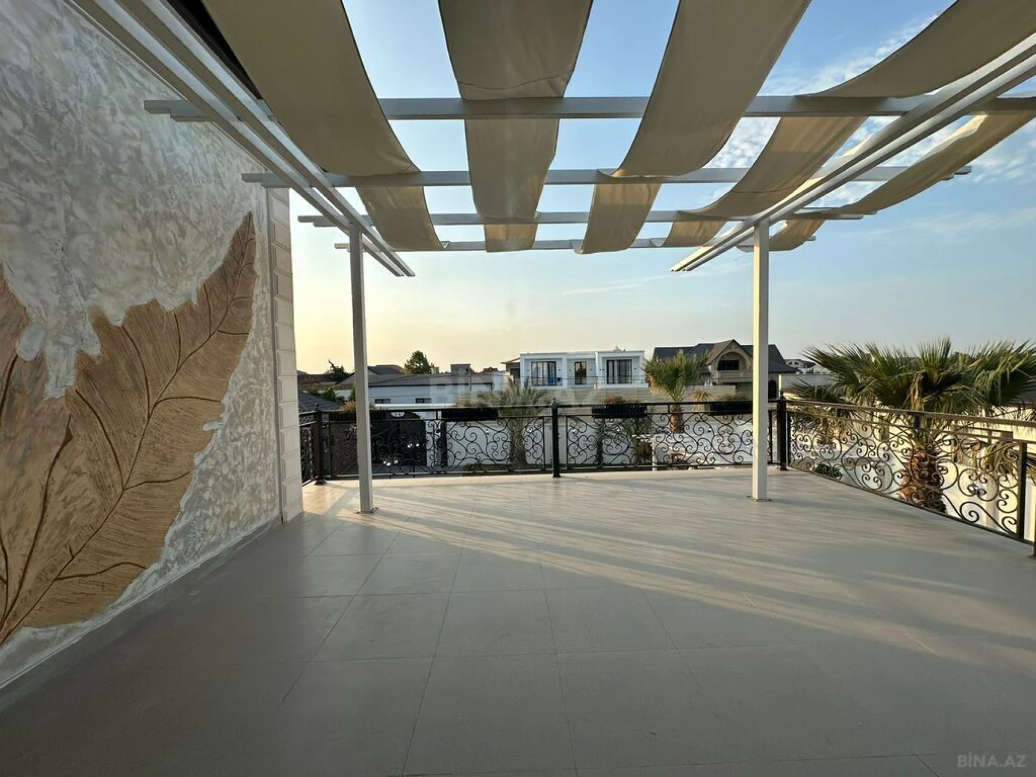 Satılır 6 otaqlı həyət evi 460 m²