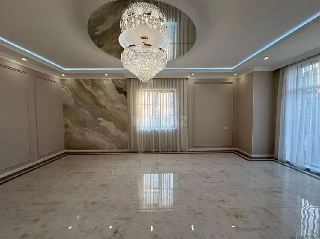 Satılır 6 otaqlı həyət evi 460 m²