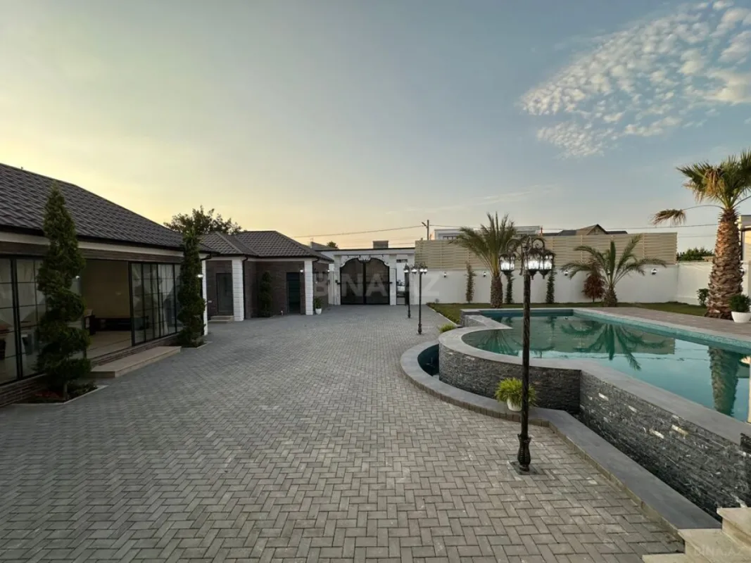 Satılır 6 otaqlı həyət evi 460 m²