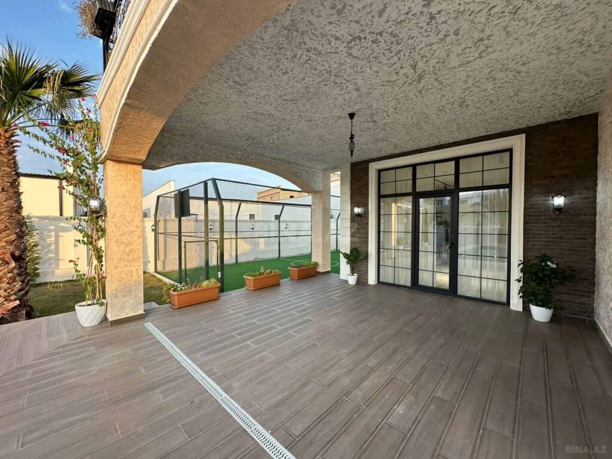 Satılır 6 otaqlı həyət evi 460 m²