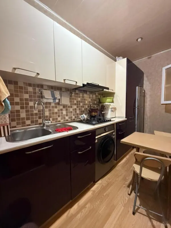 Satılır 1 otaqlı mənzil 35 m²