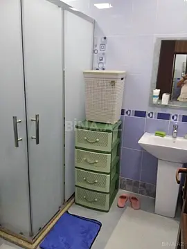 Satılır 3 otaqlı mənzil 108 m²