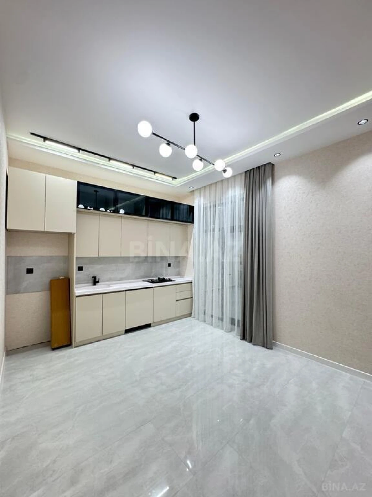 Satılır 4 otaqlı həyət evi 170 m²