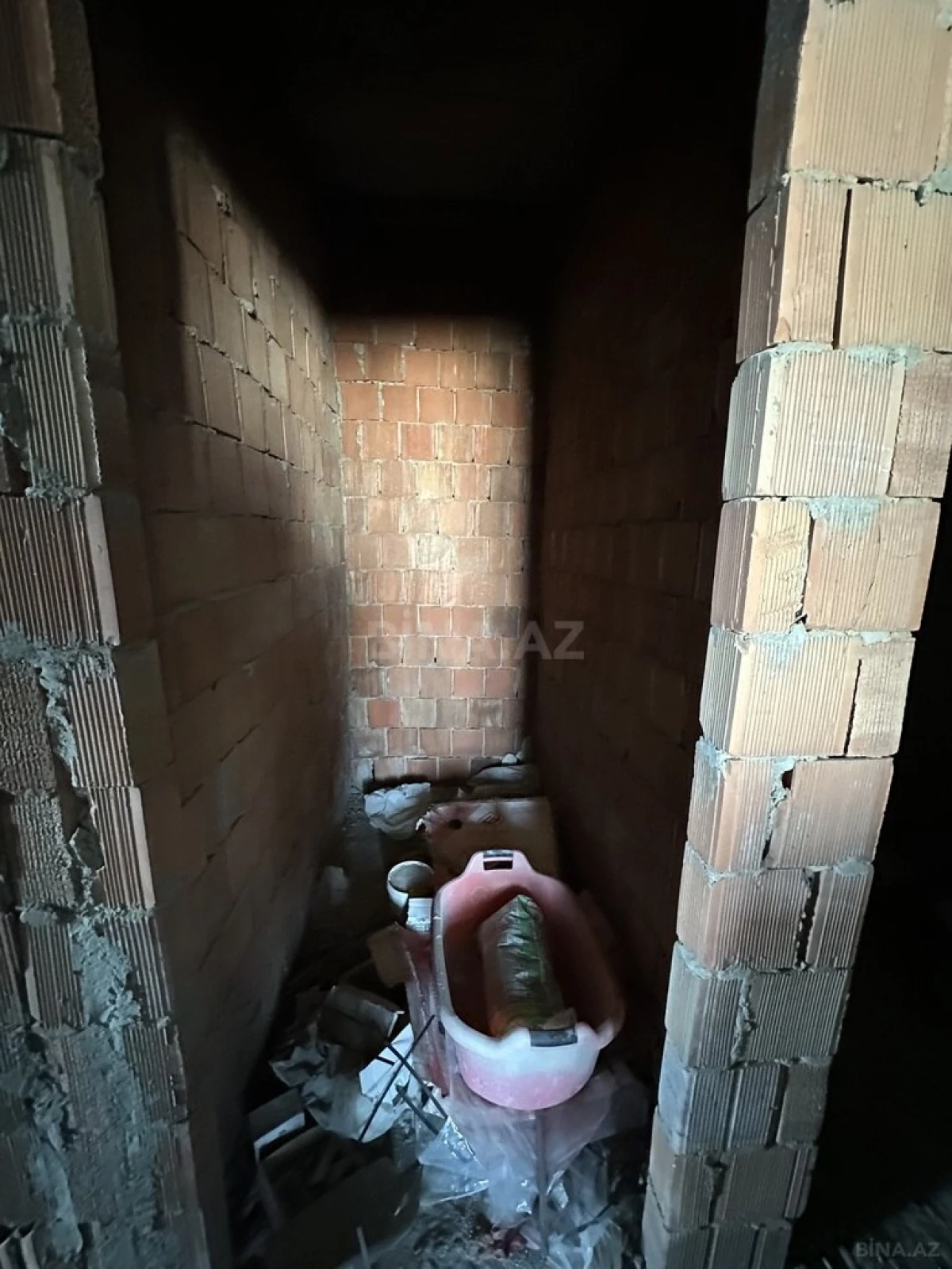 Satılır 3 otaqlı mənzil 130 m²