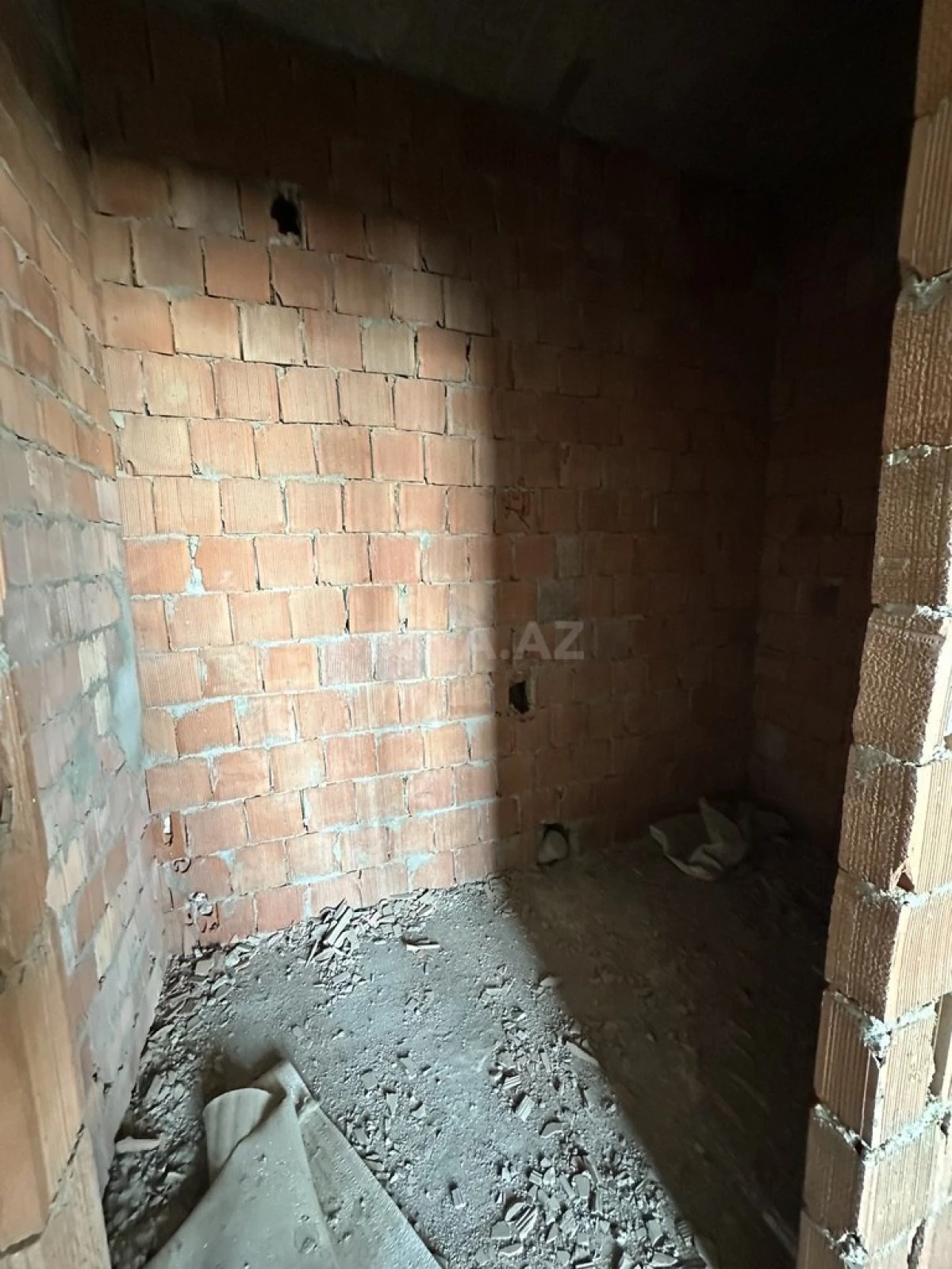 Satılır 3 otaqlı mənzil 130 m²