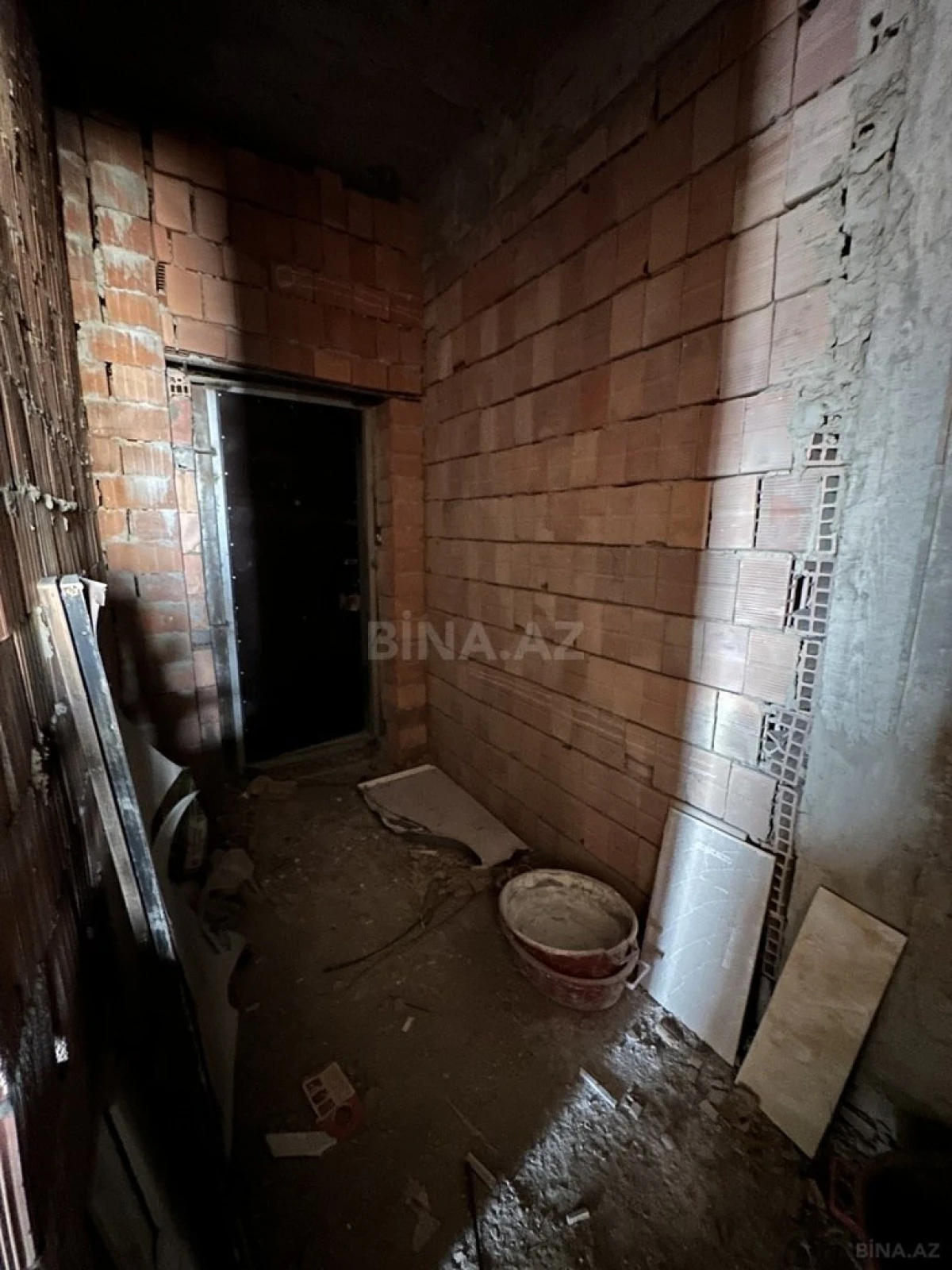 Satılır 3 otaqlı mənzil 130 m²