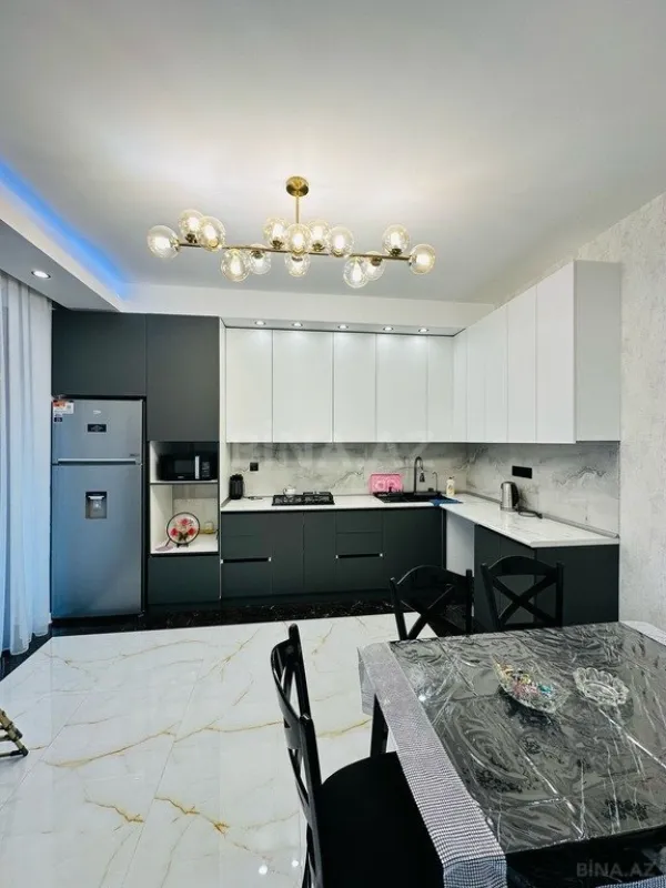 Kirayə verilir 4 otaqlı həyət evi 300 m²
