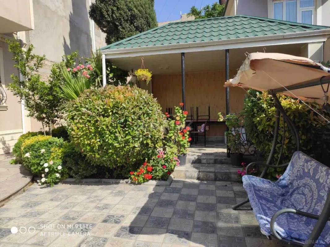 Satılır 7 otaqlı həyət evi 224 m²