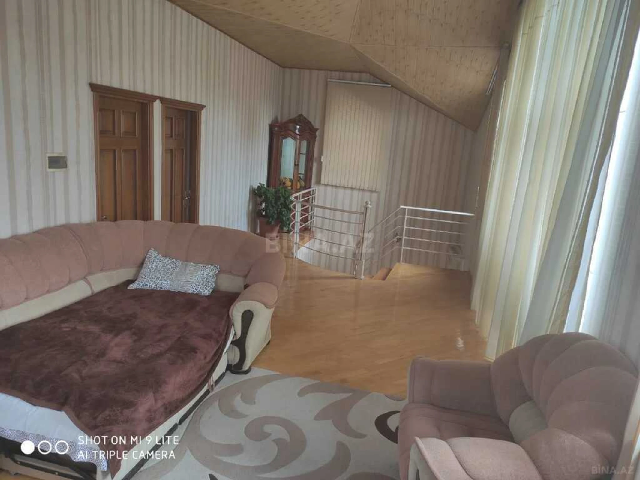 Satılır 7 otaqlı həyət evi 224 m²