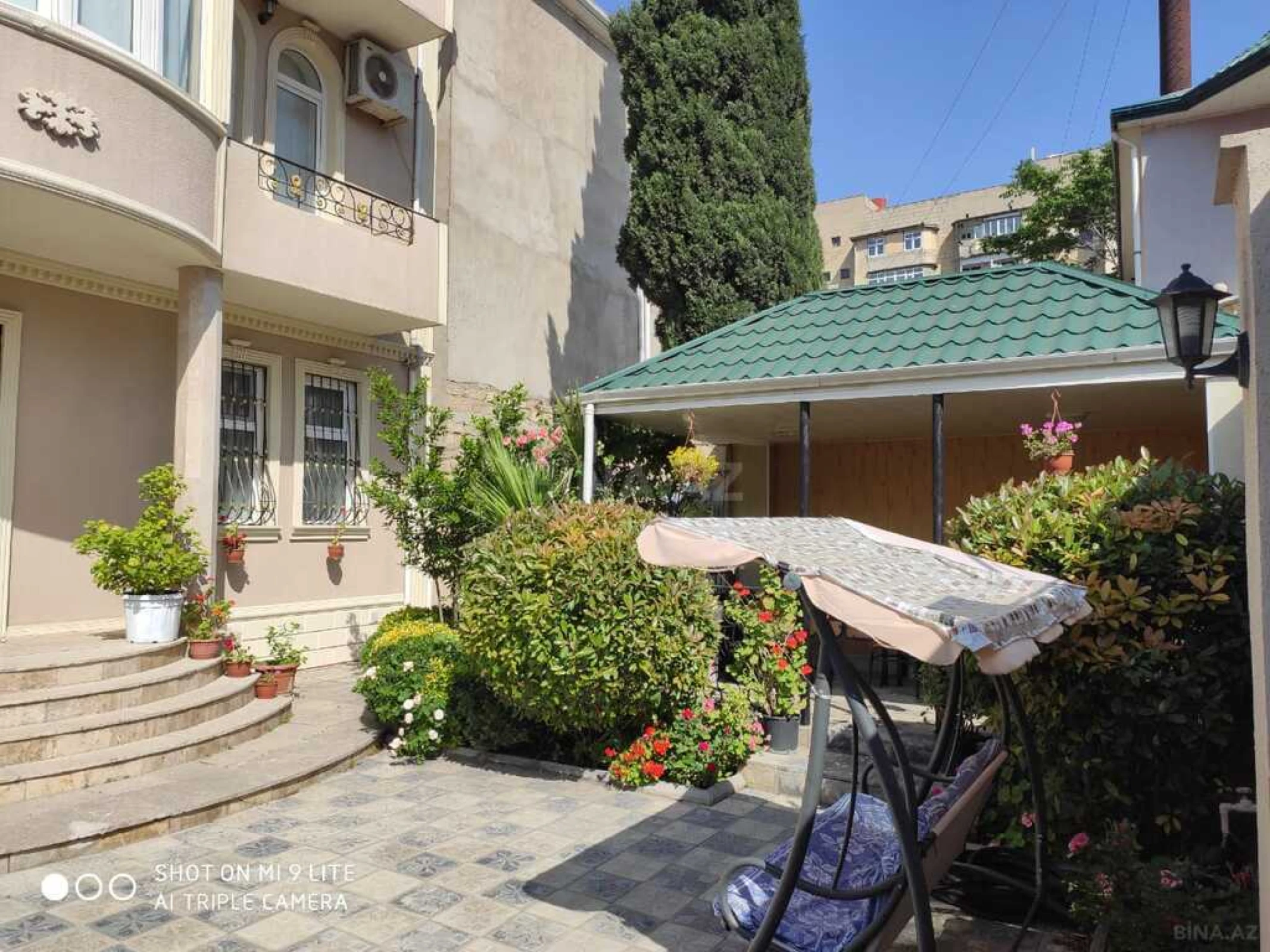 Satılır 7 otaqlı həyət evi 224 m²