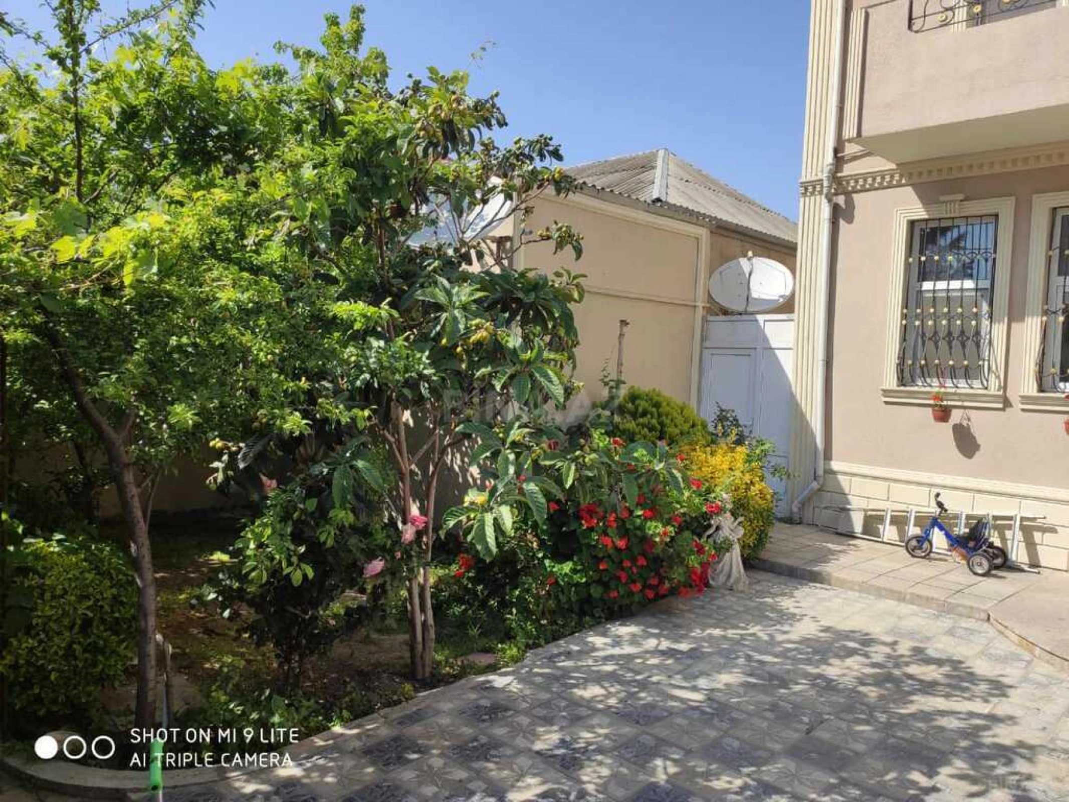 Satılır 7 otaqlı həyət evi 224 m²