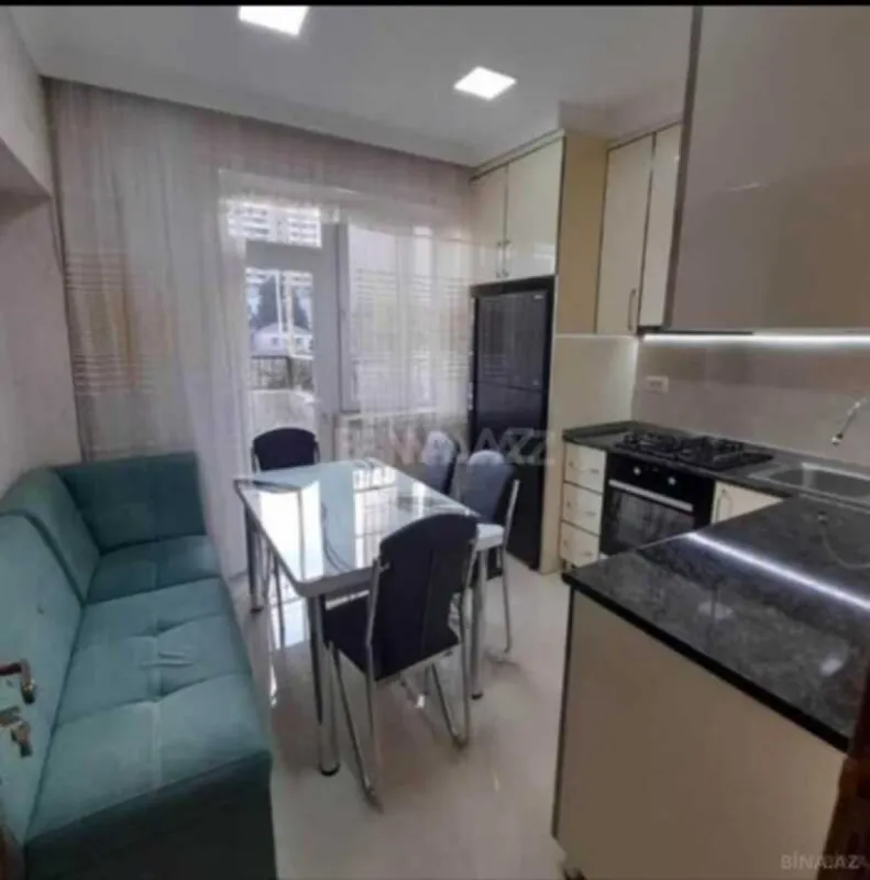 Satılır 4 otaqlı mənzil 110 m²