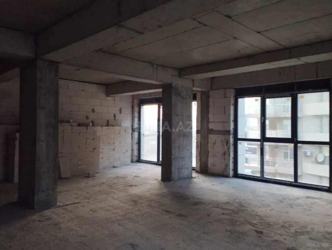 Satılır 3 otaqlı mənzil 127 m²