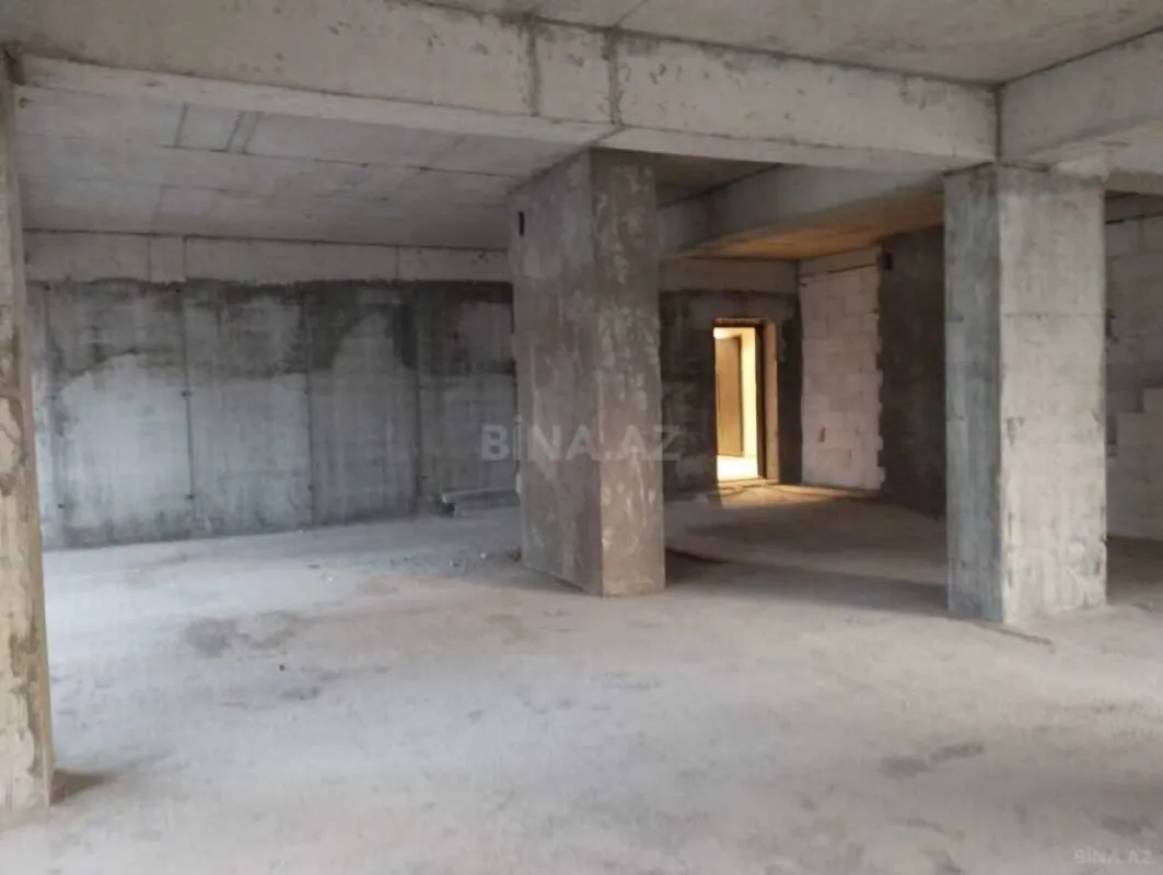 Satılır 3 otaqlı mənzil 127 m²