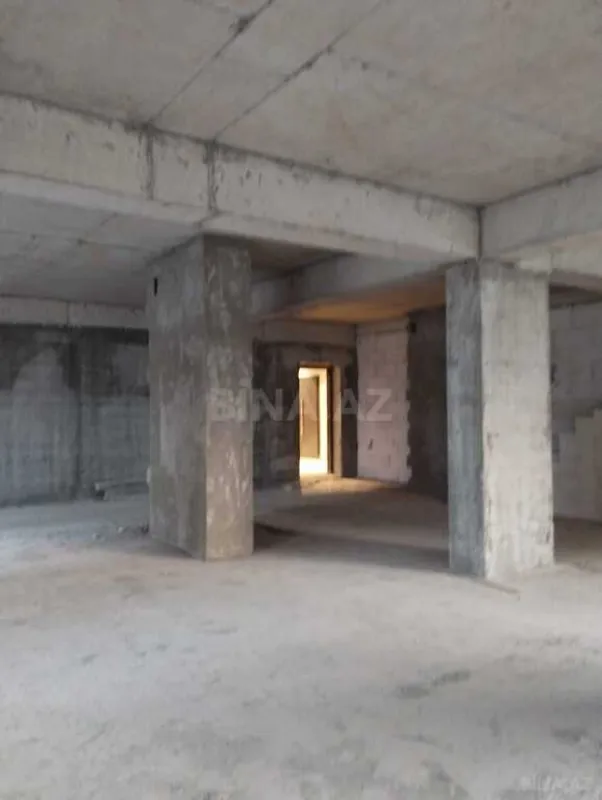 Satılır 3 otaqlı mənzil 127 m²