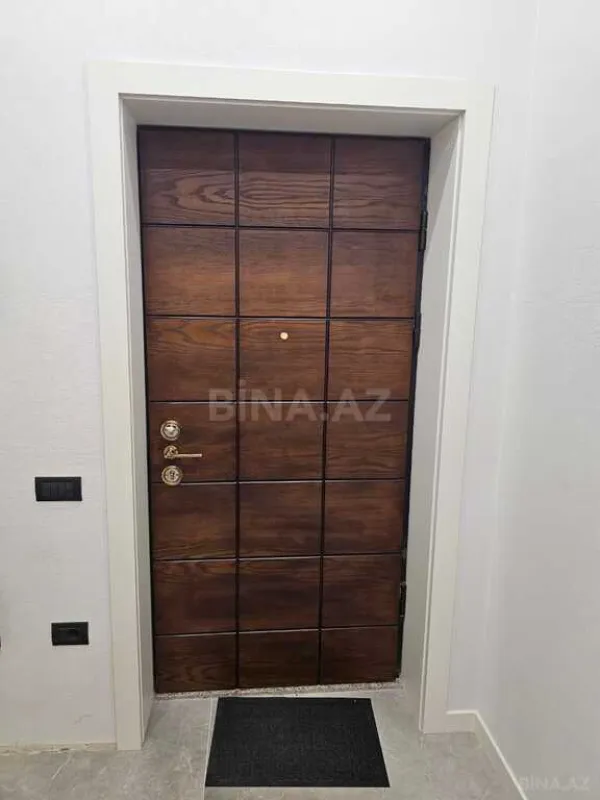 Satılır 4 otaqlı mənzil 154 m²