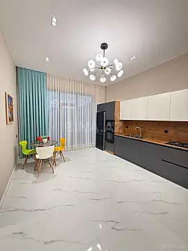 Satılır 4 otaqlı həyət evi 170 m²
