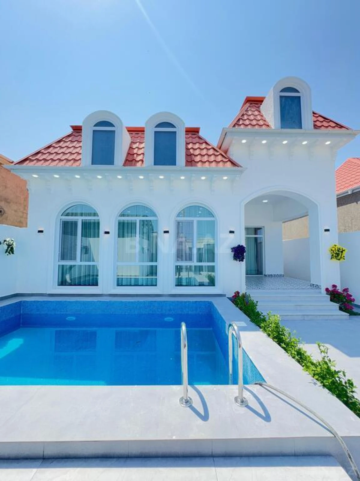 Satılır 4 otaqlı həyət evi 170 m²