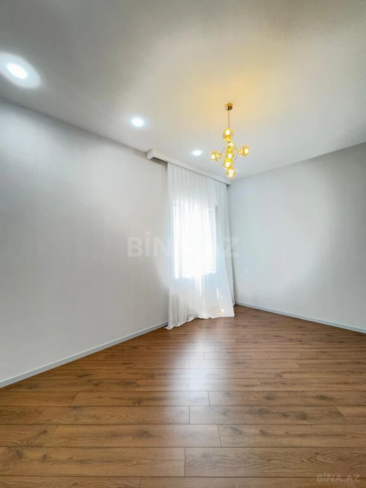 Satılır 4 otaqlı həyət evi 170 m²