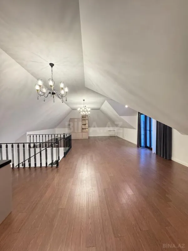 Satılır 7 otaqlı həyət evi 500 m²