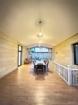 Satılır 7 otaqlı həyət evi 500 m²
