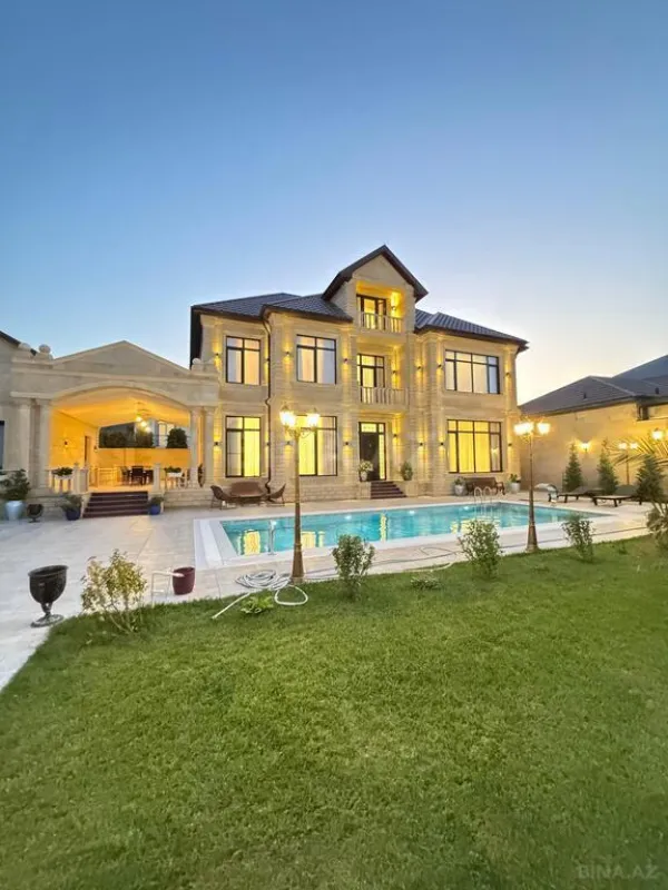 Satılır 7 otaqlı həyət evi 500 m²