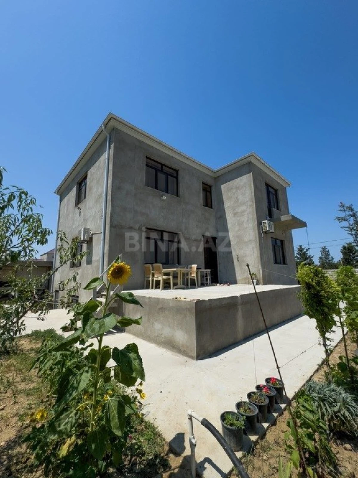 Satılır 4 otaqlı həyət evi 320 m²