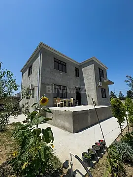 Satılır 4 otaqlı həyət evi 320 m²