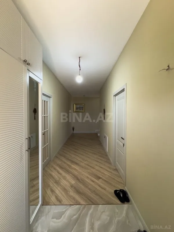 Satılır 4 otaqlı həyət evi 320 m²