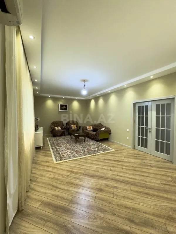 Satılır 4 otaqlı həyət evi 320 m²