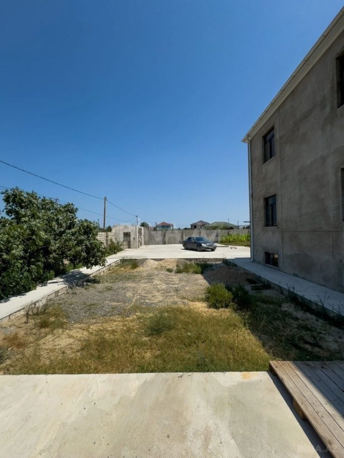 Satılır 4 otaqlı həyət evi 320 m²