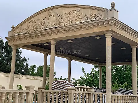 Satılır 10 otaqlı həyət evi 500 m²