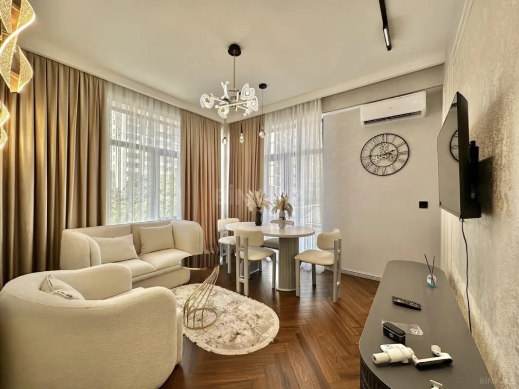 Satılır 2 otaqlı mənzil 54 m²