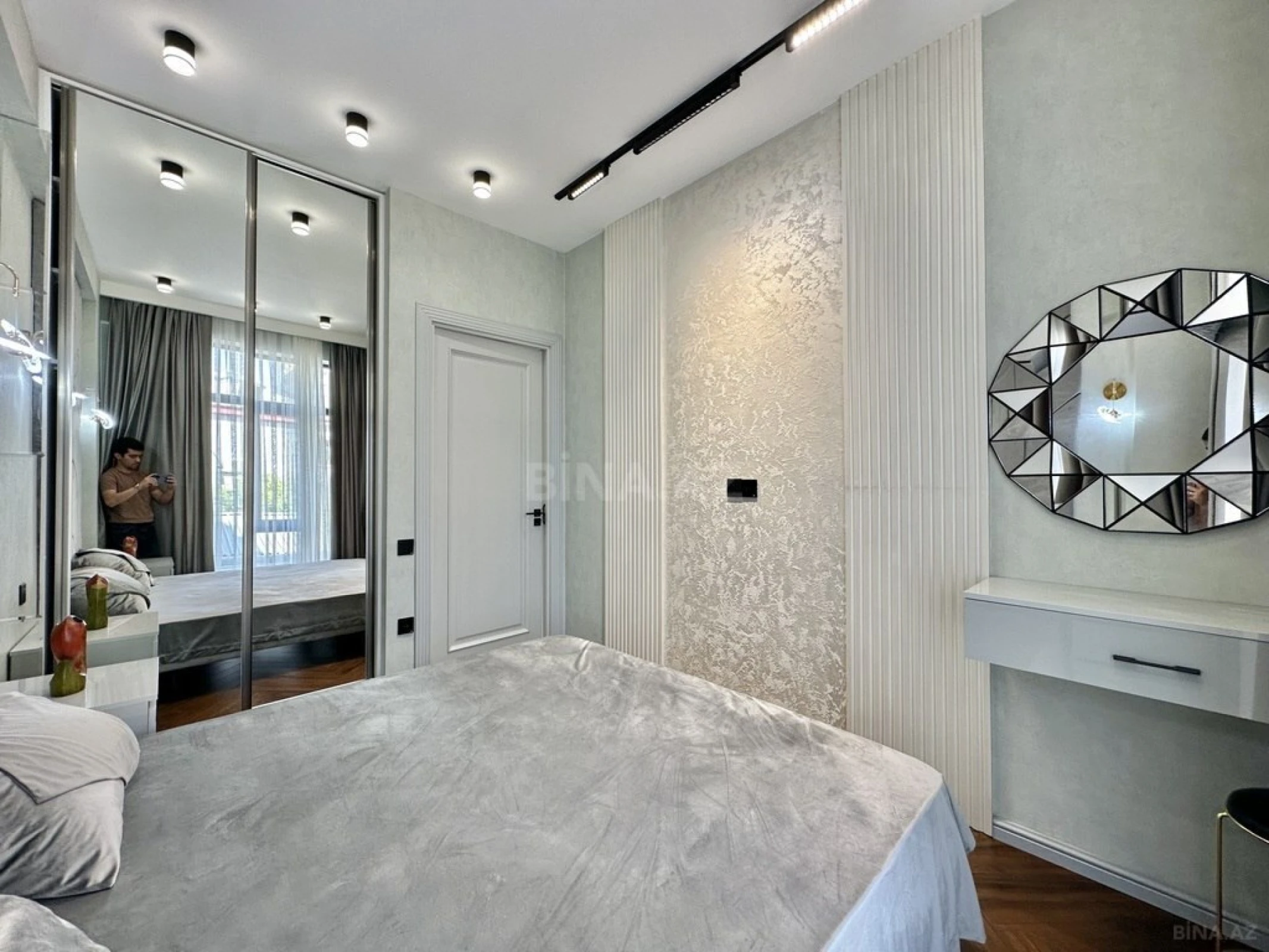 Satılır 2 otaqlı mənzil 54 m²